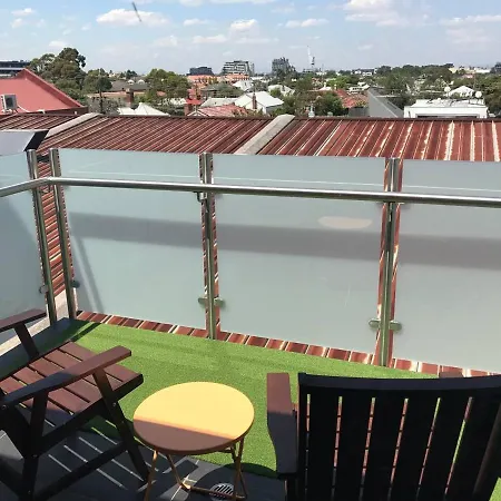 Spacious Studio With Balcony In Eclectic Brunswick Melbourne Exterior photo