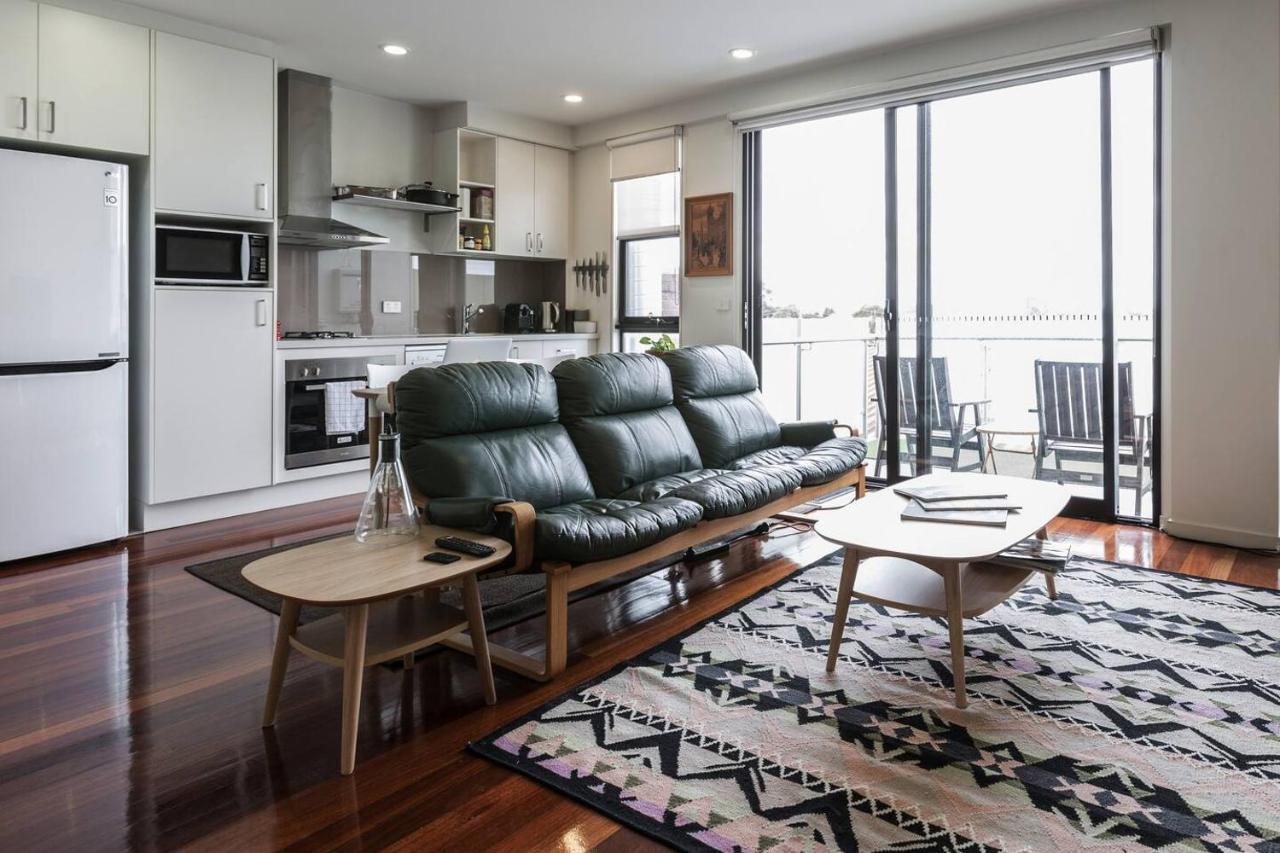 Spacious With Balcony In Eclectic Brunswick